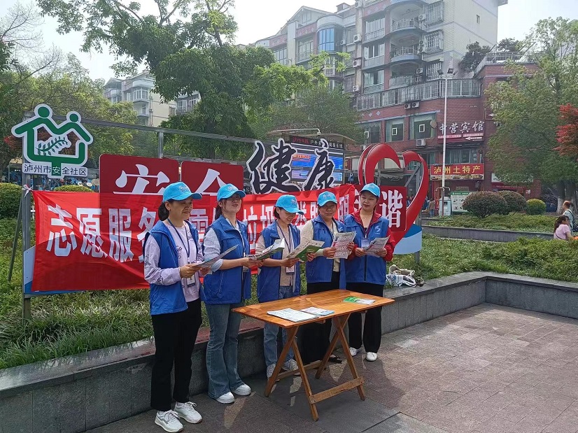 生活垃圾分類+“市民隨手拍” 共同守護美麗“酒城”