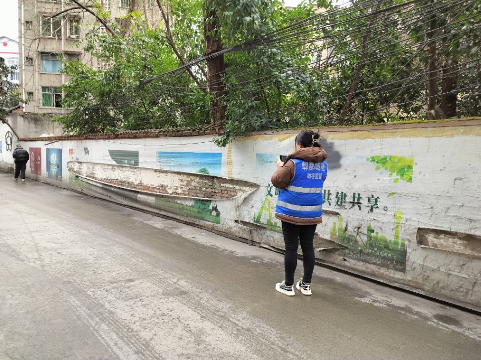 智慧城管助力城市“顏值”提升，臨街廣告安全隱患無處遁形